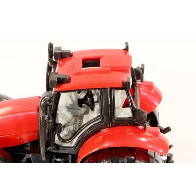 Model Traktor s postřikovačem - 1:27
