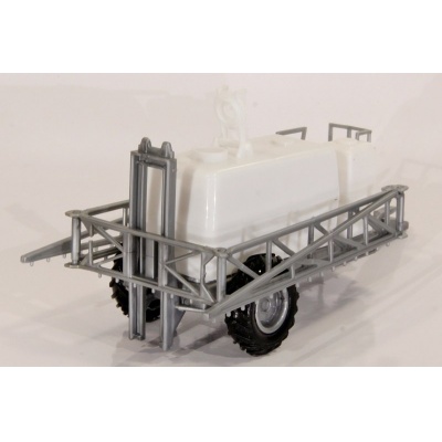 Model Traktor s postřikovačem - 1:27