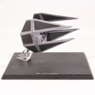 Model Star Wars - TIE Interceptor
