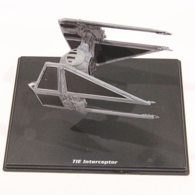 Model Star Wars - TIE Interceptor