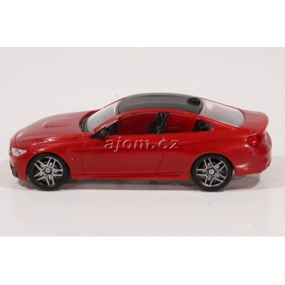 BMW M4 model auta Mondo Motors 1:43