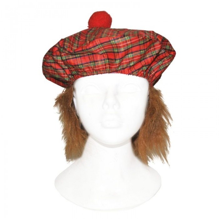 Skotský baret s vlasy