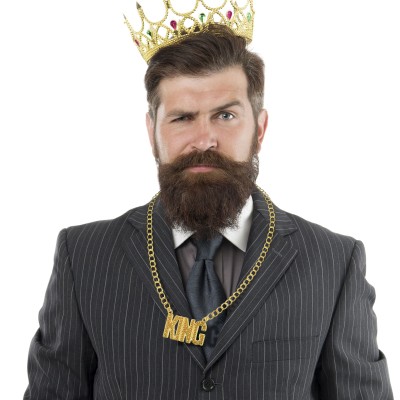 Kovový náhrdelník KING zlatý