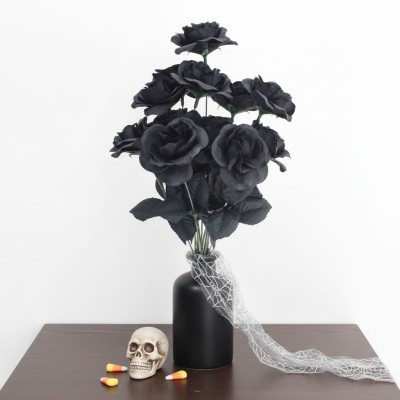 Kytice černé růže