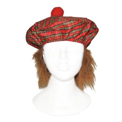 Skotský baret s vlasy