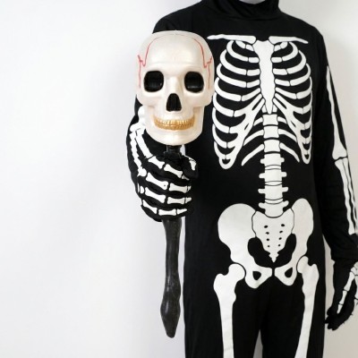 Lebka Halloween dekorace 44cm