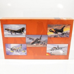 Suchoj SU-17-22 M3 1:48 Směr plastikový model letadla ke slepení