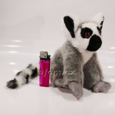 Plyšový Lemur sedící